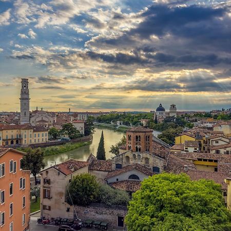 ヴェローナ Relais Colle San Pietro Bed & Breakfast エクステリア 写真